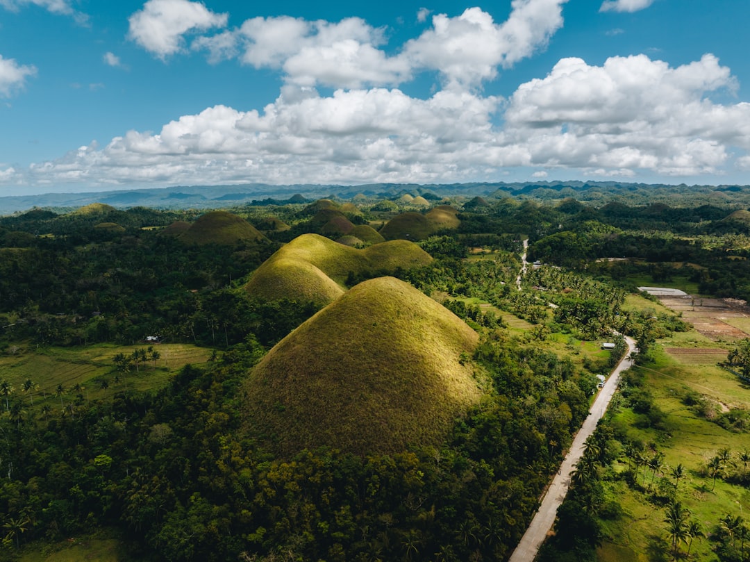 Chocolate Hills på Bohol 2026: Så besöker du de chokladbruna kullarna