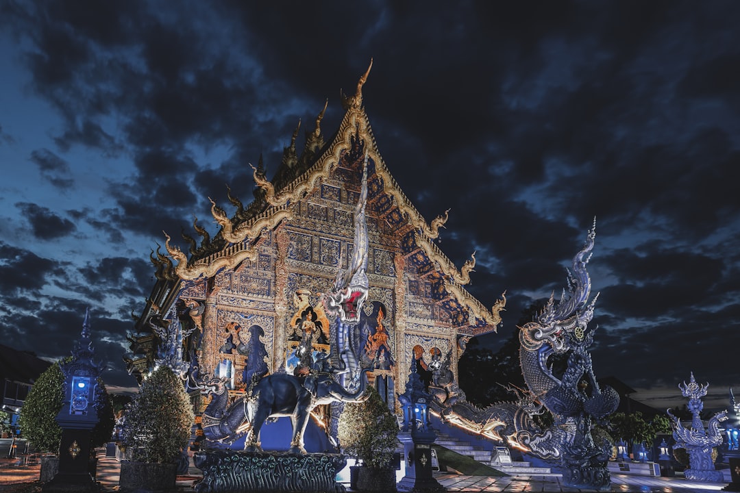 Dagsutflykt till Chiang Rai från Chiang Mai 2026 — Vita templet och mer