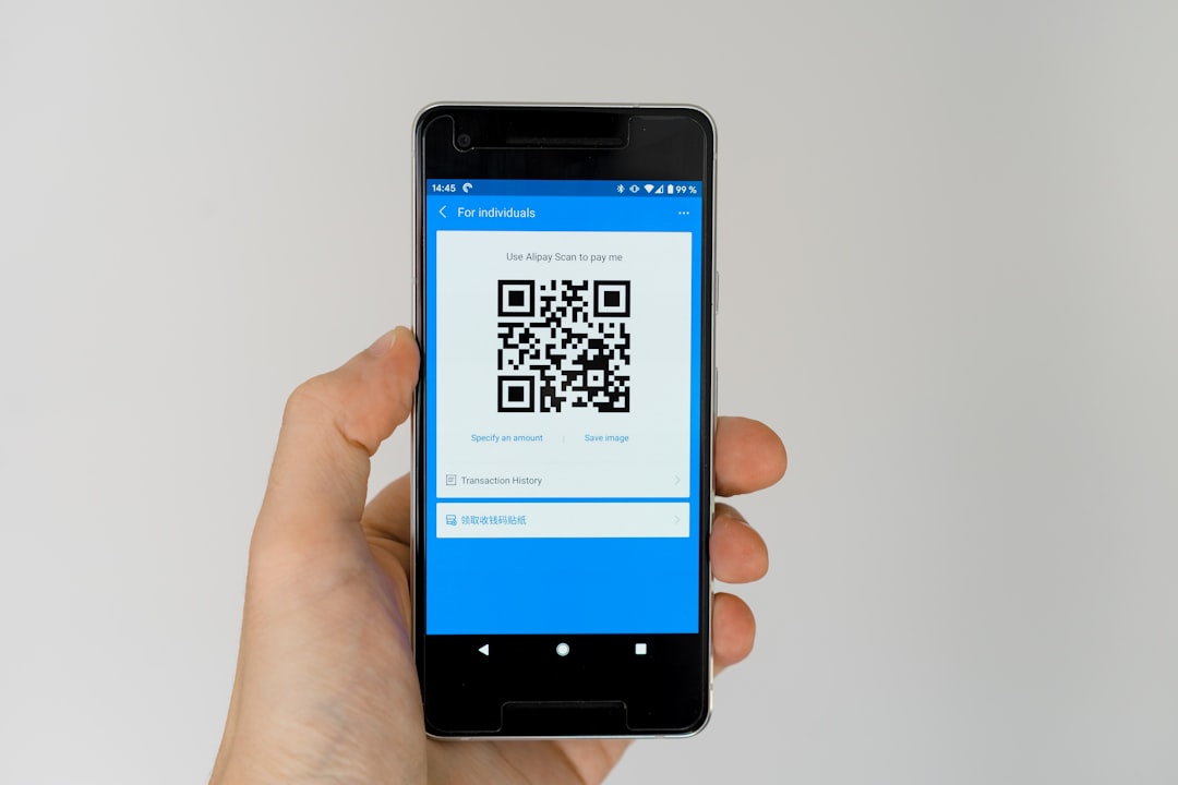 eSIM utomlands 2026 — så får du billig mobildata på resan (komplett guide)