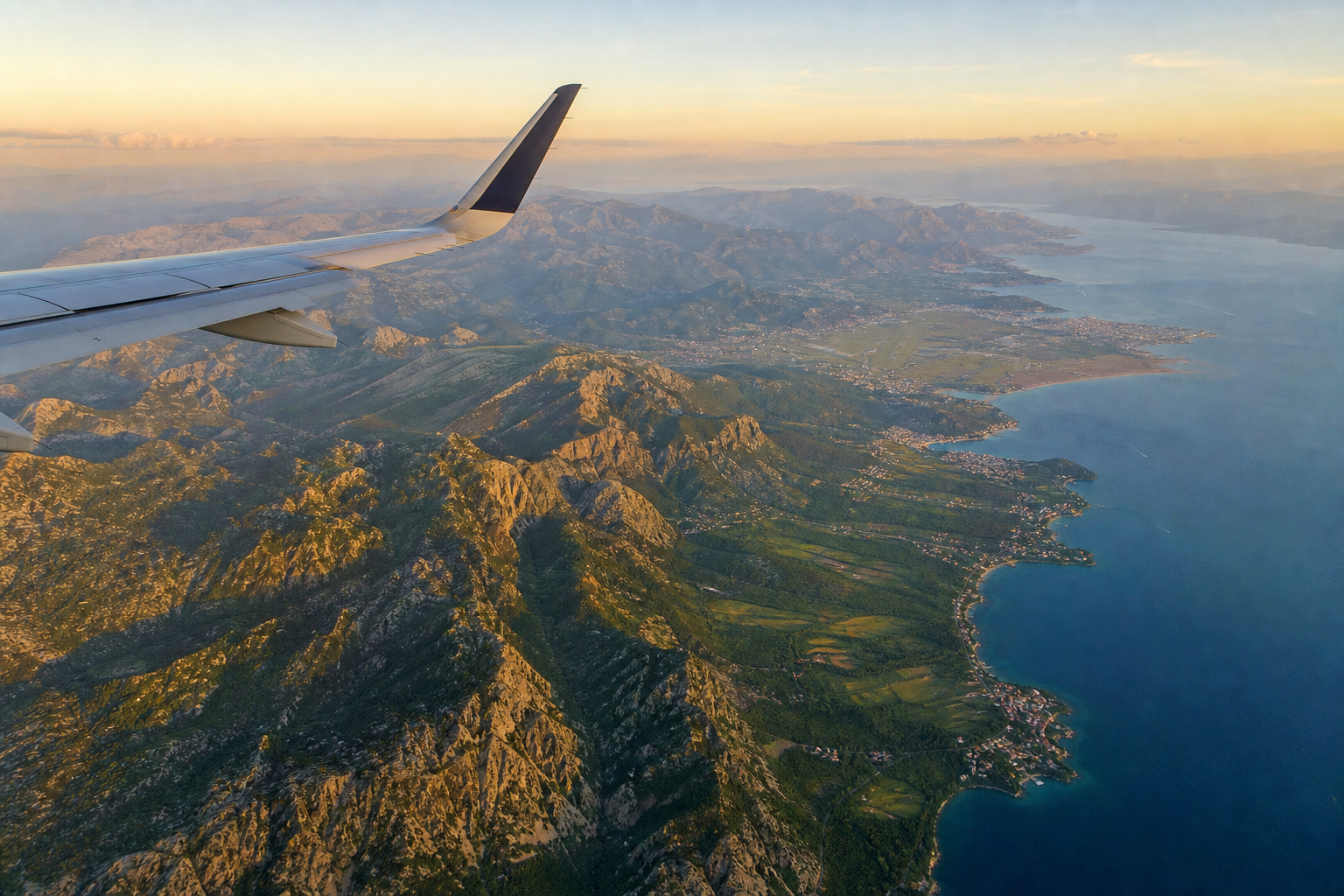 Flyg till Podgorica från Sverige: Rutter och tips