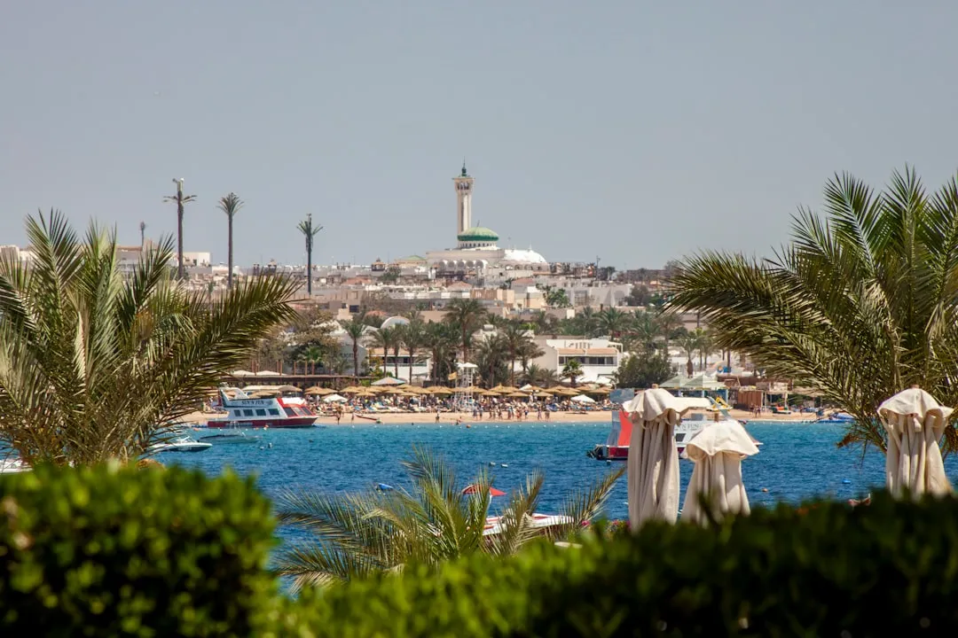 Hurghada eller Sharm el-Sheikh 2026 — Vilken badort passar dig?