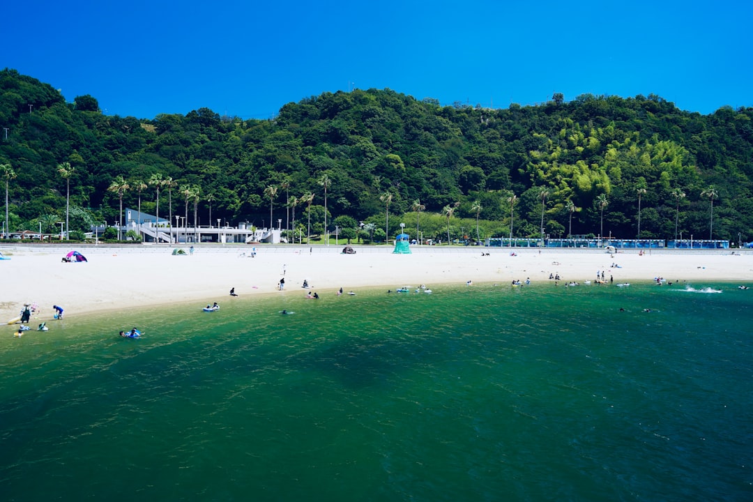 Japans bästa stränder 2026 — Från Okinawa till Kamakura