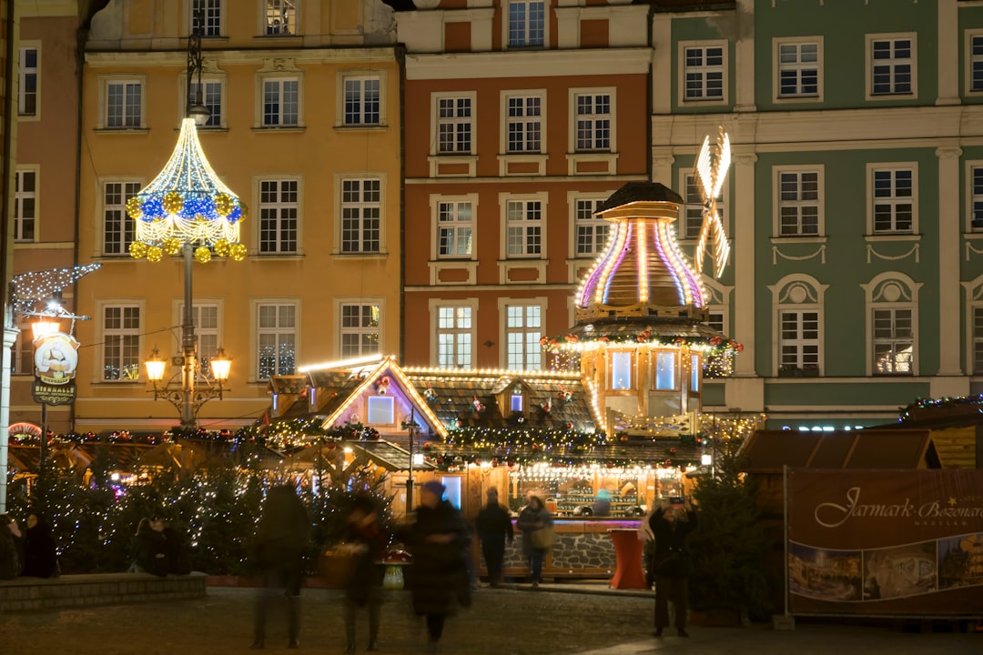 Julmarknad i Wrocław 2026 — Rynek, datumstatus & julresa