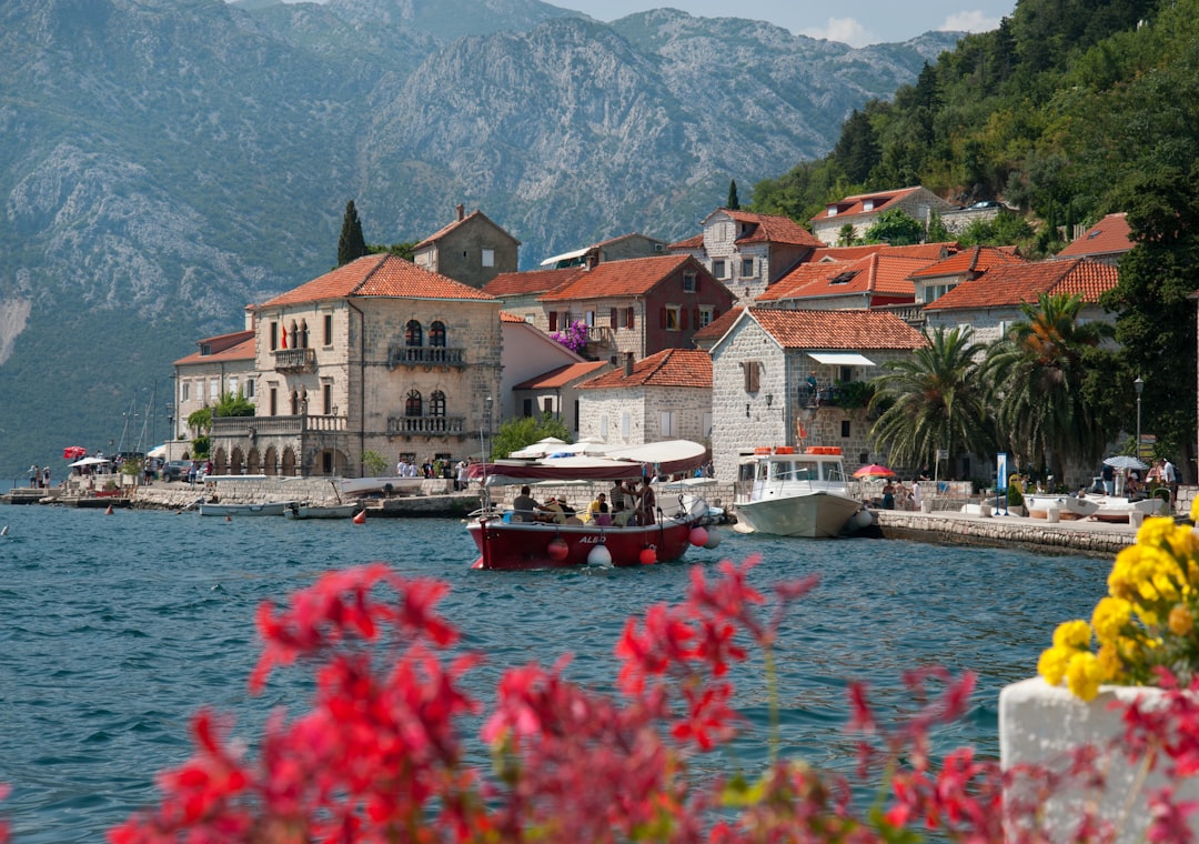 Båttur i Kotorbukten: Perast, grottorna och Our Lady of the Rocks