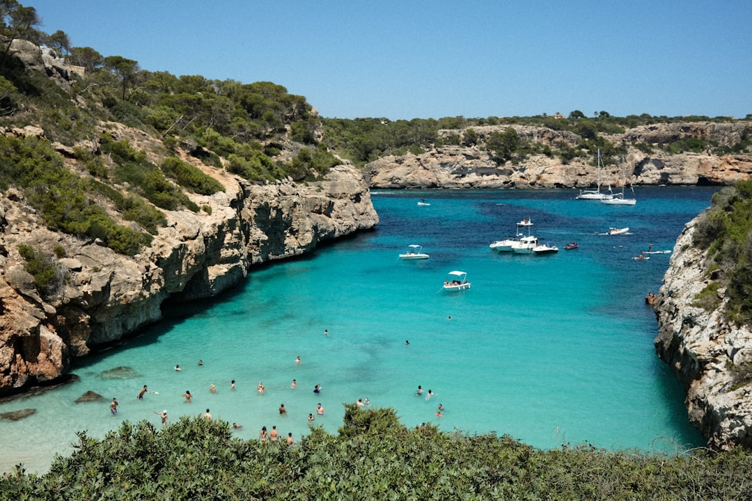 Mallorca vs Menorca — Vilken ö passar dig bäst?