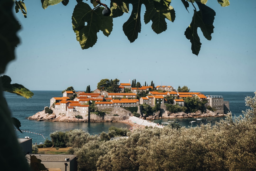 Lyxhotell i Montenegro: Från Sveti Stefan till Porto Montenegro