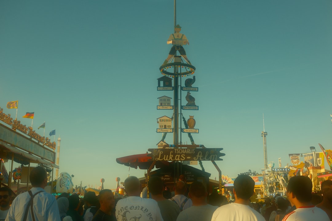 Oktoberfest i München 2026 — guide till världens största ölfest