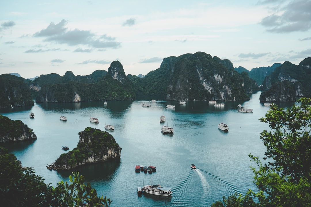Resor till Vietnam 2026 — Resmål, rundresor och tips