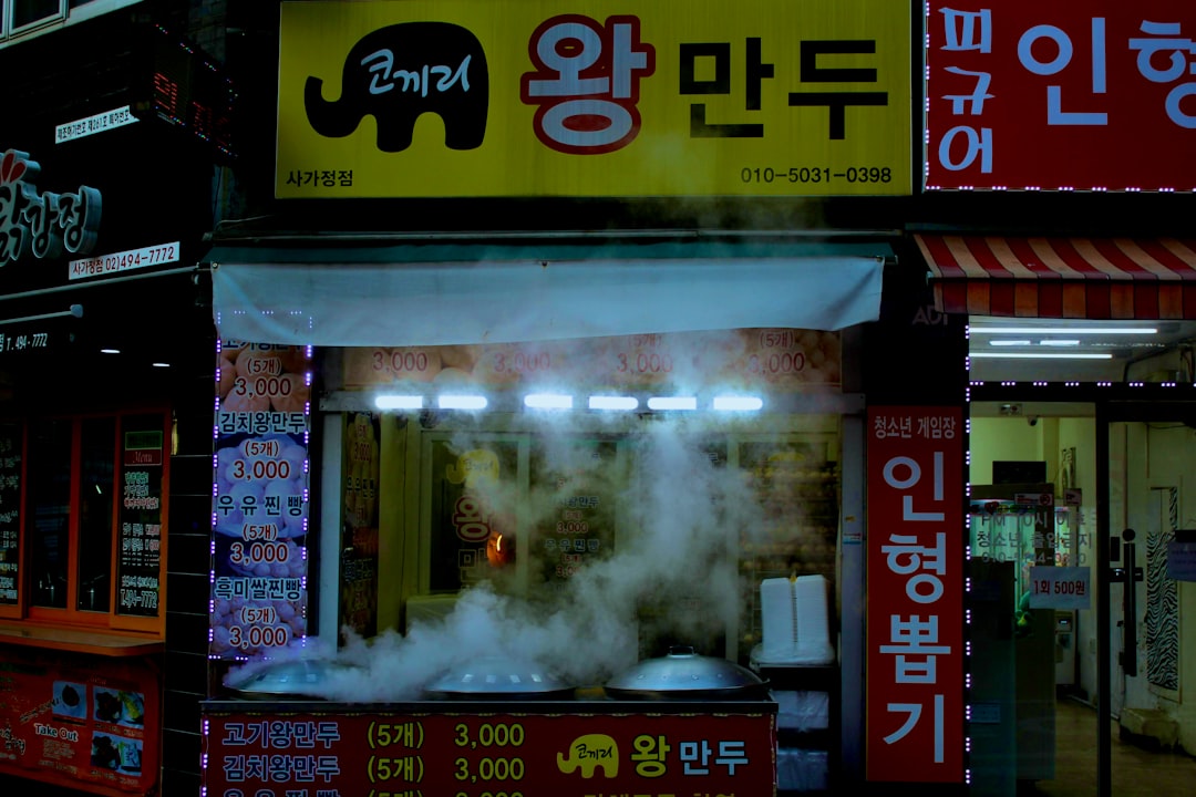 Streetfood i Seoul — bästa marknaderna & rätterna