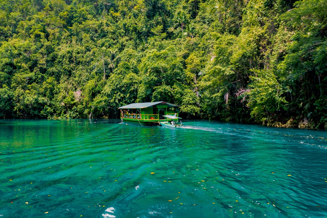 Sugba Lagoon och öhoppning i Siargao 2026: Naked, Daku och Guyam