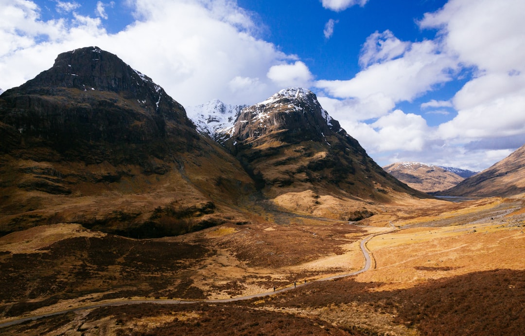 Skottland reseguide 2026 — Highlands, Isle of Skye och whisky