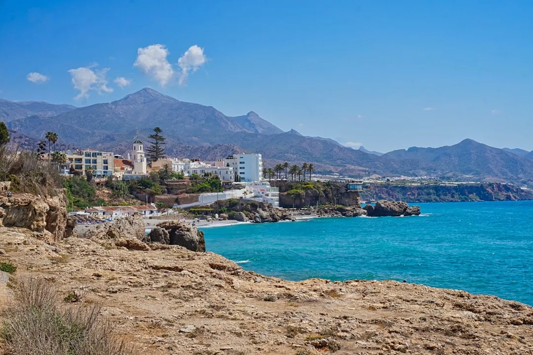 Väder i Spanien månad för månad — Bästa tiden att resa