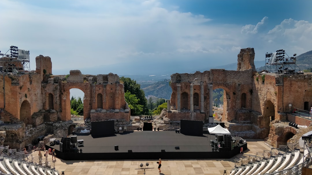 Grekiska teatern i Taormina — Världens vackraste antika teater